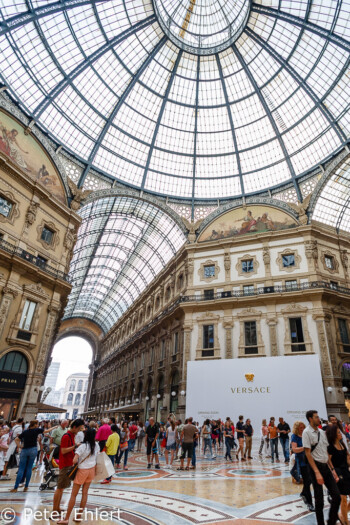 Seitenarme der Galleria  Milano Lombardia Italien by Peter Ehlert in Mailand - Daytrip