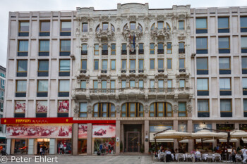 Stadthaus  Milano Lombardia Italien by Peter Ehlert in Mailand - Daytrip