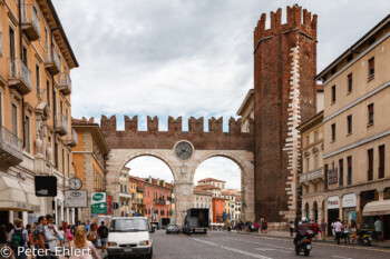 Stadttor  Verona Veneto Italien by Peter Ehlert in Verona Weekend mit Opernaufführung