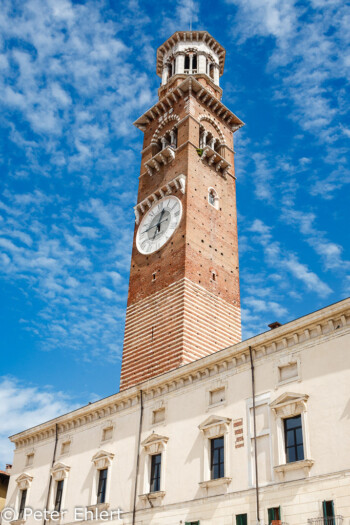 Torre dei Lamberti  Verona Veneto Italien by Peter Ehlert in Verona Weekend mit Opernaufführung