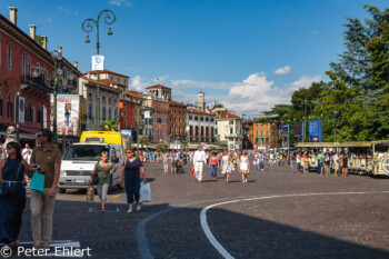 Fußgängerzone  Verona Veneto Italien by Peter Ehlert in Verona Weekend mit Opernaufführung