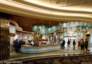 Cafe mit Schokobrunnen  Las Vegas Nevada USA by Peter Ehlert in Las Vegas Stadt und Hotels