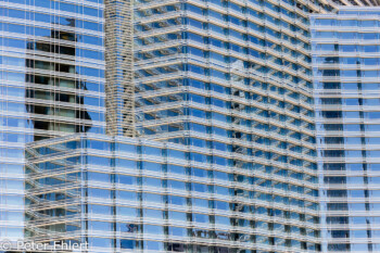 Spiegelungen Aria Hotel  Las Vegas Nevada USA by Peter Ehlert in Las Vegas Stadt und Hotels