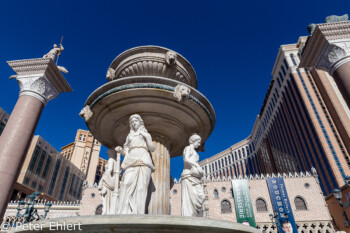 Brunnen vor Venetian  Las Vegas Nevada USA by Peter Ehlert in Las Vegas Stadt und Hotels