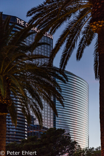 The Cosmopolitan und Aria im Abendlicht  Las Vegas Nevada USA by Peter Ehlert in Las Vegas Stadt und Hotels
