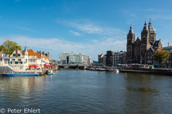 Osterdok und Sint Nicolaaskerk   Amsterdam Noord-Holland Niederlande by Peter Ehlert in Amsterdam Trip