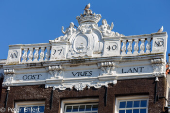Giebel  Amsterdam Noord-Holland Niederlande by Peter Ehlert in Amsterdam Trip