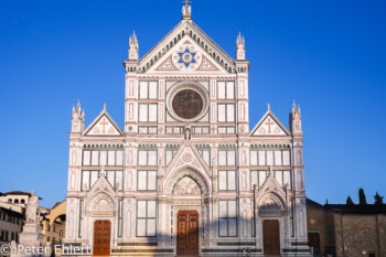 Portal Basilica di Santa Croce di Firenze  Firenze Toscana Italien by Peter Ehlert in Florenz - Wiege der Renaissance