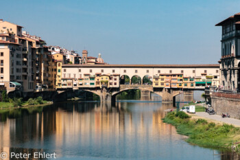 Ponte Vecchio  Firenze Toscana Italien by Peter Ehlert in Florenz - Wiege der Renaissance