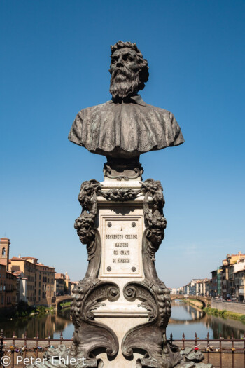 Cellini-Büste  Firenze Toscana Italien by Peter Ehlert in Florenz - Wiege der Renaissance