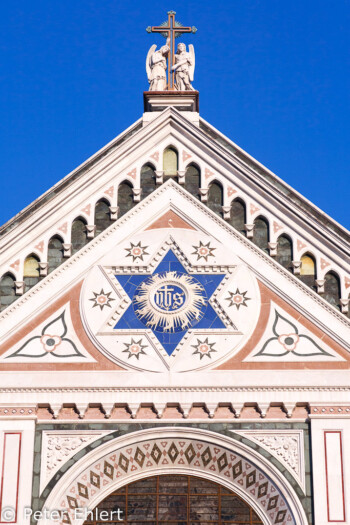 Portalspitze Basilica di Santa Croce di Firenze  Firenze Toscana Italien by Peter Ehlert in Florenz - Wiege der Renaissance