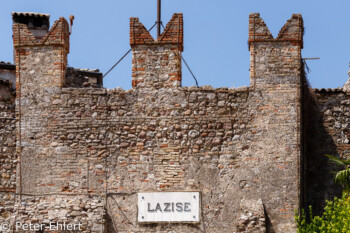 Stadttor  Lazise Veneto Italien by Peter Ehlert in Lazise am Gardasee