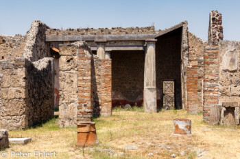 Innenhof  Pompei Campania Italien by Peter Ehlert in Pompeii und Neapel