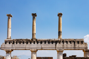 Porticus  Pompei Campania Italien by Peter Ehlert in Pompeii und Neapel