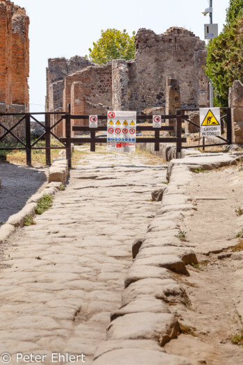 Lavori in corso  Pompei Campania Italien by Peter Ehlert in Pompeii und Neapel
