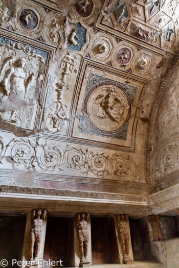 Tonnengewölbe mit Stuck im Tepidarium  Pompei Campania Italien by Peter Ehlert in Pompeii und Neapel
