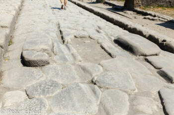Zebrastreifen antik  Pompei Campania Italien by Peter Ehlert in Pompeii und Neapel