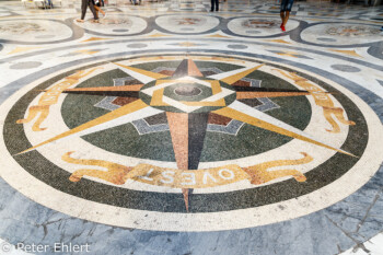 Kompassrose Mosaik  Neapel Campania Italien by Peter Ehlert in Pompeii und Neapel