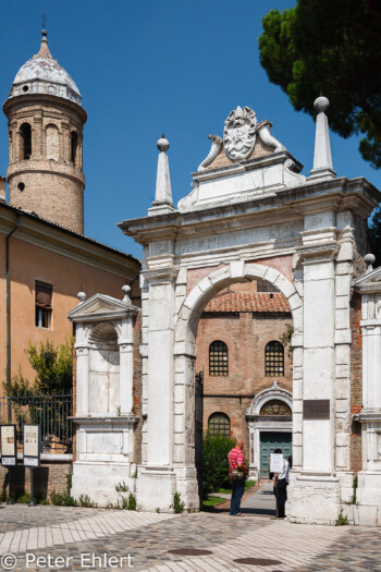 Basilica di San Vitale  Ravenna Emilia-Romagna Italien by Peter Ehlert in Ravenna und Cesenatico