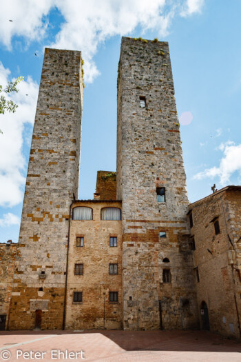 Wehrtürme  San Gimignano Toscana Italien by Peter Ehlert in San Gimignano