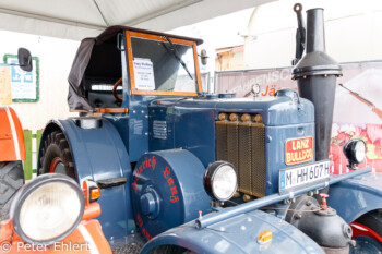 Historischer Traktor Lanz  München Bayern Deutschland by Peter Ehlert in Münchner Oktoberfest