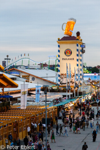 Paulanerturm  München Bayern Deutschland by Peter Ehlert in Münchner Oktoberfest