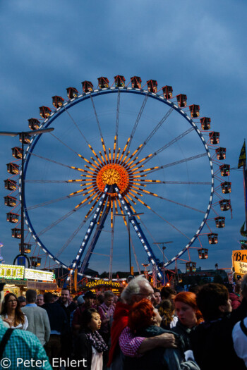 Riesenrad  München Bayern Deutschland by Peter Ehlert in Münchner Oktoberfest