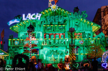 Fahrgeschäft  München Bayern Deutschland by Peter Ehlert in Münchner Oktoberfest