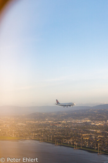 Delta Airlines Parallelflug  Burlingame California USA by Peter Ehlert in Las Vegas Stadt und Hotels