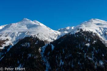 Blick auf Gamskar- und Hochkarspitze  Sankt Anton am Arlberg Tirol Österreich by Peter Ehlert in Sankt Anton 2018