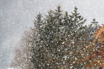 Es schneit  Sankt Anton am Arlberg Tirol Österreich by Peter Ehlert in Sankt Anton 2018