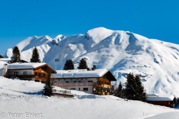 Häuser vor Kriederhorn  Dalaas Vorarlberg Österreich by Peter Ehlert in Sankt Anton 2018