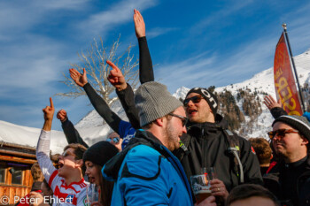 Feiernde Leute  Sankt Anton am Arlberg Tirol Österreich by Peter Ehlert in Sankt Anton 2018