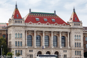 Technische und Wirtschaftswissenschaftliche Universität Budapes  Budapest Budapest Ungarn by Peter Ehlert in Budapest Weekend