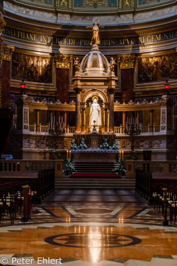 Altar  Budapest Budapest Ungarn by Peter Ehlert in Budapest Weekend