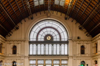 Bahnhofshalle  Budapest Budapest Ungarn by Peter Ehlert in Budapest Weekend