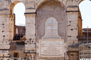 Gedenktafel am Colosseum  Roma Latio Italien by Peter Ehlert in Rom - Colosseum und Forum Romanum