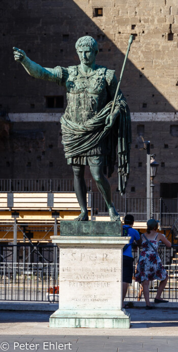 Augustus Statue  Roma Latio Italien by Peter Ehlert in Rom - Colosseum und Forum Romanum