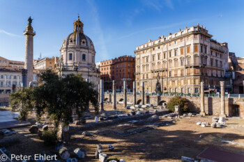 Piazza Foro Traiano mit Chiesa SS Nome di Maria  Roma Latio Italien by Peter Ehlert in Rom - Colosseum und Forum Romanum