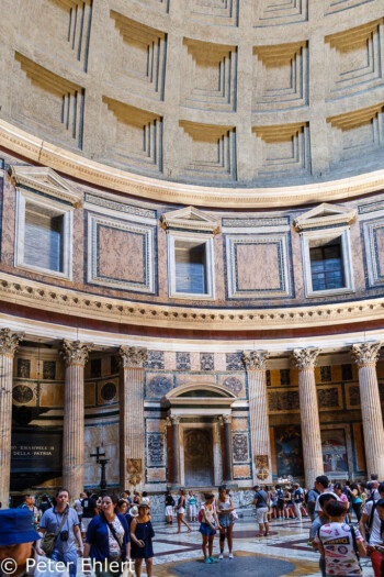 Innenraum  Roma Latio Italien by Peter Ehlert in Rom - Plätze und Kirchen