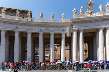 Kolonnaden  Roma Latio Italien by Peter Ehlert in Rom - Plätze und Kirchen