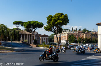 Strassenkreuzung  Roma Latio Italien by Peter Ehlert in Rom - Plätze und Kirchen