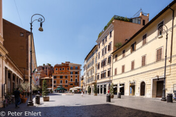Touristenfreie Straße  Roma Latio Italien by Peter Ehlert in Rom - Plätze und Kirchen