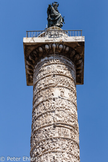 Säulenspitze mit Apostel Paulus  Roma Latio Italien by Peter Ehlert in Rom - Plätze und Kirchen