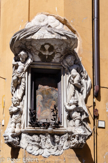 Bild an Haus  Roma Latio Italien by Peter Ehlert in Rom - Plätze und Kirchen