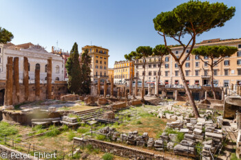 Ausgrabungsstätte in Pigna  Roma Latio Italien by Peter Ehlert in Rom - Plätze und Kirchen