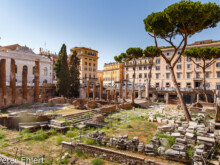 Ausgrabungsstätte in Pigna  Roma Latio Italien by Peter Ehlert in Rom - Plätze und Kirchen