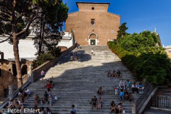 Treppe vor Basilica di Santa Maria in Ara coeli  Roma Latio Italien by Peter Ehlert in Rom - Plätze und Kirchen