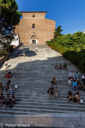 Treppe vor Basilica di Santa Maria in Ara coeli  Roma Latio Italien by Peter Ehlert in Rom - Plätze und Kirchen