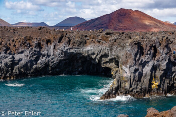 Grotte mit Brandung  Yaiza Canarias Spanien by Peter Ehlert in LanzaroteHervideros